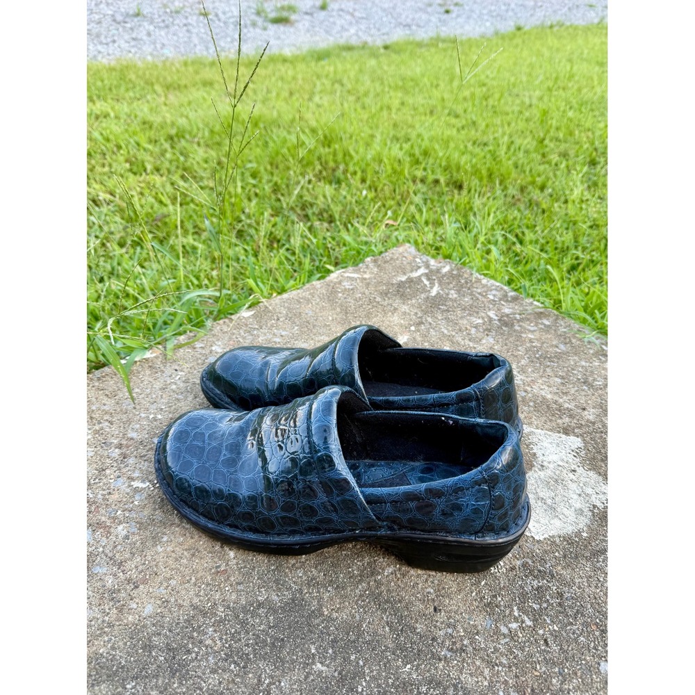 BOC Born Concept Blue Crocodile Embossed Patent Leather Clog Mule C45736 Size 11